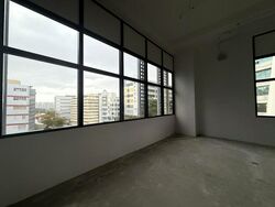 Hh @ Kallang (D13), Factory #573441771